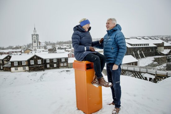 Ekteparet Rolf Schjølberg og May Kristin Knutsen som driver og eier Røros Produkter.