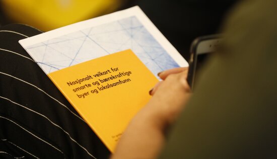 Nasjonalt veikart for smarte og bærekraftige byer og lokalsamfunn.