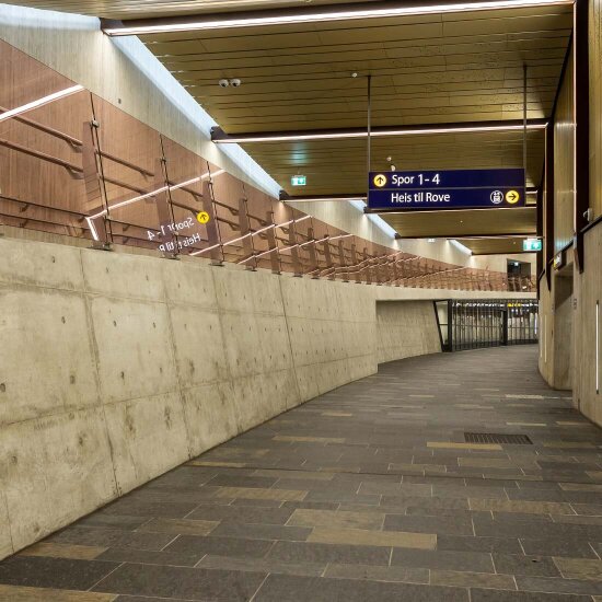 Holmestrand jernbanestasjon er verdens første fjellstasjon for høyhastighetstog