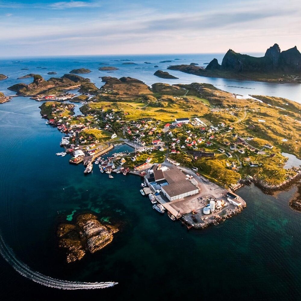 Træna, Norway's second smallest municipality, lies on the Arctic Circle, 33 nautical miles west of the Helgeland coast.